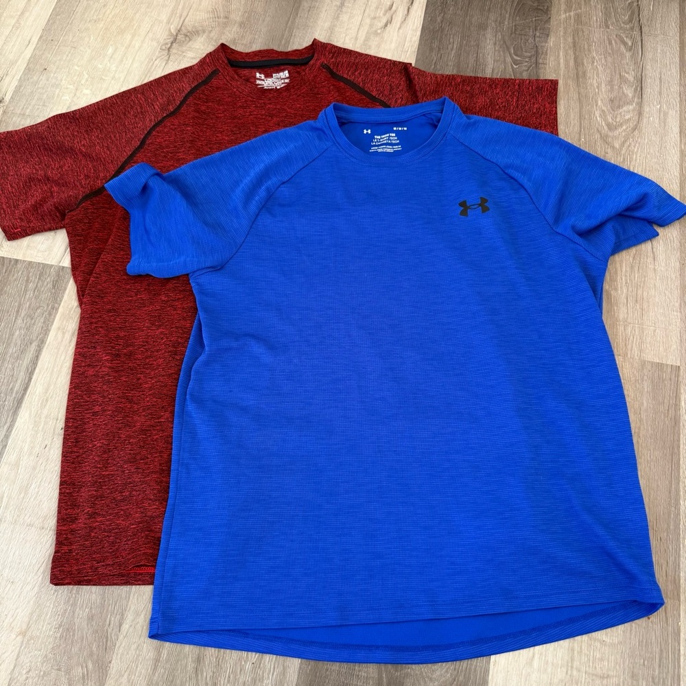 Under Armour Bundle of 2 The Tech Tee Sz Medium Loose Fit